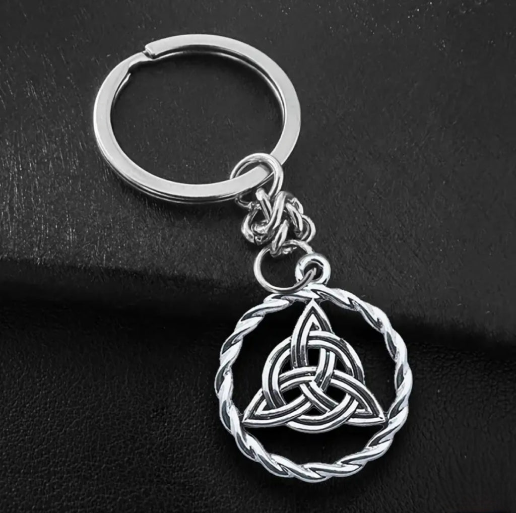 Celtic Knot Charm 2 (SLVR)